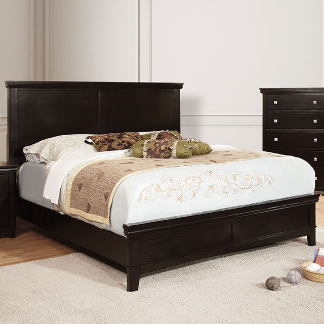 Furniture of America Spruce Queen Bed