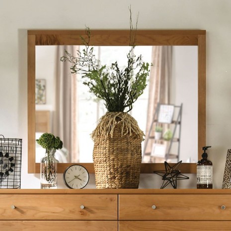 Light oak mirror outlet